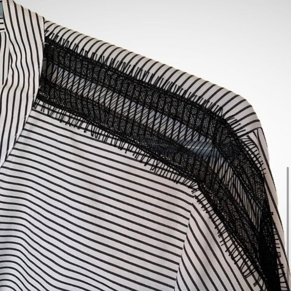 Tie front button up blouse - Picture 4 of 5